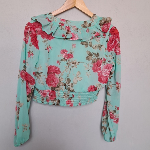 Lightweight Georgette Stylish Floral Crop Top / Blouse - Picture 6 of 9